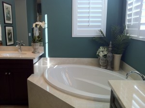 Bathtub w-Surround-Eng Marble4